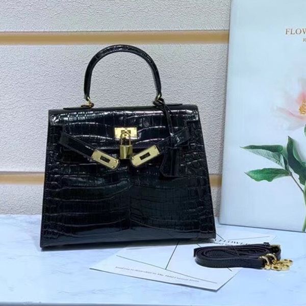 25/28cm crocodile handbags purse women crossbody bags genuine leather removable strap key latch gold hardware bottom nail interior zip pocke
25/28cm crocodile handbags purse women crossbody bags genuine leather removable strap key latch gold hardware bottom nail interior zip pocke