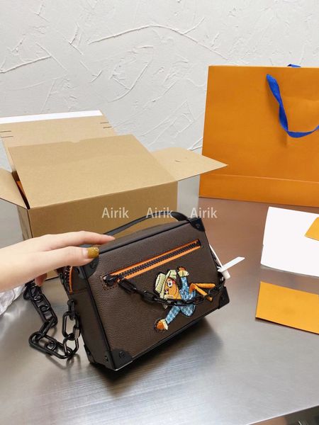 luxurys bags fashion designers womens high a quality crossbody flap printed handbag chains real leather ladies shoulder bag purse cross body
luxurys bags fashion designers womens high a quality crossbody flap printed handbag chains real leather ladies shoulder bag purse cross body