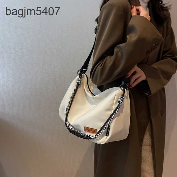 2023 design bag stores 70% wholesale and retail new large capacity pillow american dign one shoulder women's versatile
2023 design bag stores 70% wholesale and retail new large capacity pillow american dign one shoulder women's versatile