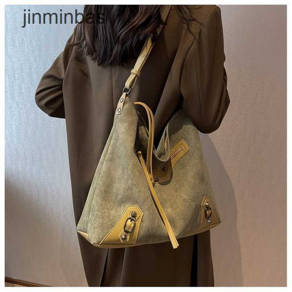 2023 design bag stores 70% wholesale and retail american frosted pitot women new texture large capacity versatile one shoulder crossbody
2023 design bag stores 70% wholesale and retail american frosted pitot women new texture large capacity versatile one shoulder crossbody