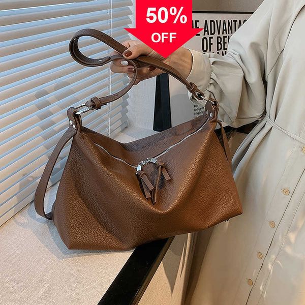 fashion designer bags large capacity bag women's 2022 new ti-de net red tote small group single shoulder cross college student class
fashion designer bags large capacity bag women's 2022 new ti-de net red tote small group single shoulder cross college student class
