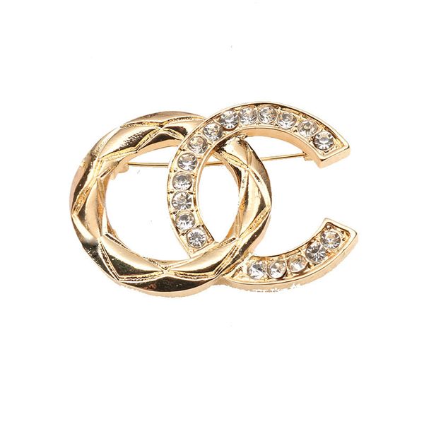 classic brand luxury desinger pearl brooch famous women rhinestone double letters brooches suit pin fashion jewelry clothing decoration acce, Gray
classic brand luxury desinger pearl brooch famous women rhinestone double letters brooches suit pin fashion jewelry clothing decoration acce, Gray