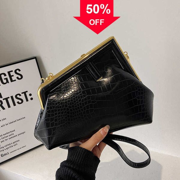 fashion designer bags women's bag 2022 new niche dign hand grip msenger clutch bags for women
fashion designer bags women's bag 2022 new niche dign hand grip msenger clutch bags for women