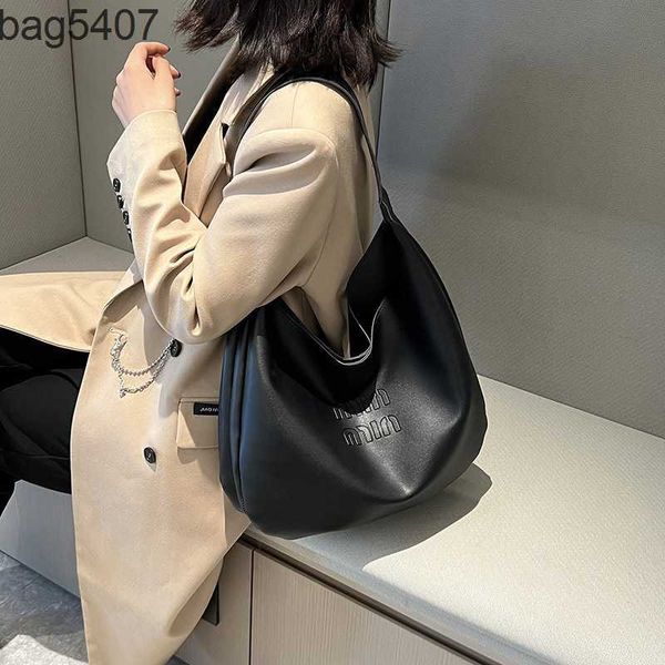 2023 design bag stores 70% wholesale and retail american new large capacity women tote south fashion street
2023 design bag stores 70% wholesale and retail american new large capacity women tote south fashion street