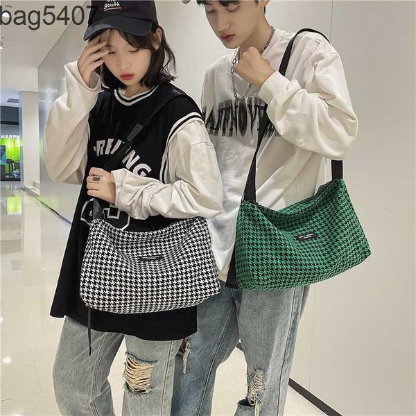 2023 new hand bag factory 80% wholesale and retail large capacity female lattice single shoulder diagonal simple version msenger student bac
2023 new hand bag factory 80% wholesale and retail large capacity female lattice single shoulder diagonal simple version msenger student bac