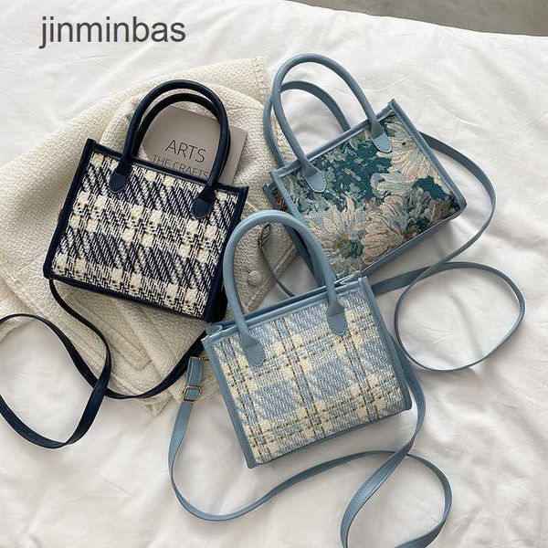 factory 50% fashion bag small canvas square new portable one shoulder msenger
factory 50% fashion bag small canvas square new portable one shoulder msenger