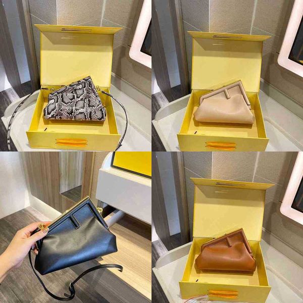 evening bags shoulder women leather crossbody travel handbag fashion simple wallet messenger ladies cross body purses well-known brand desig
evening bags shoulder women leather crossbody travel handbag fashion simple wallet messenger ladies cross body purses well-known brand desig