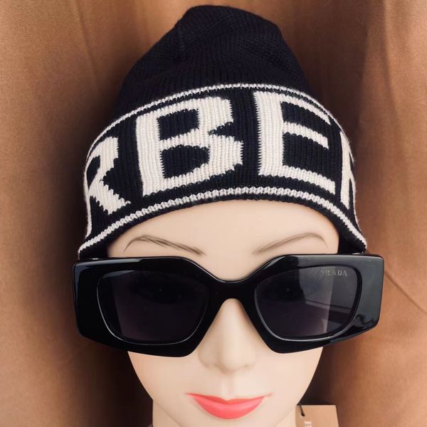 designer hat caps knitted hat skull winter cashmere letters casual outdoor bonnet knit hats, Blue;gray
designer hat caps knitted hat skull winter cashmere letters casual outdoor bonnet knit hats, Blue;gray