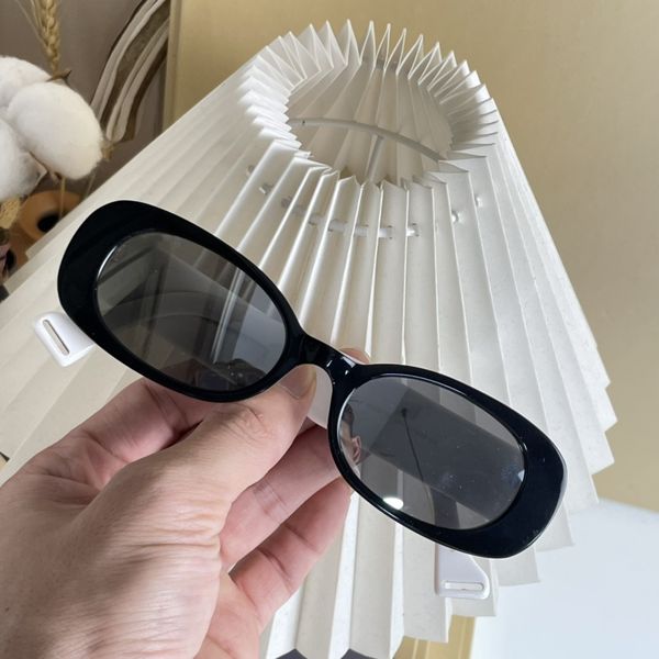 fashion designer sunglasses classic eyeglasses goggle outdoor beach sun glasses for man woman 6 color optional small rectangle square frame, White;black
fashion designer sunglasses classic eyeglasses goggle outdoor beach sun glasses for man woman 6 color optional small rectangle square frame, White;black