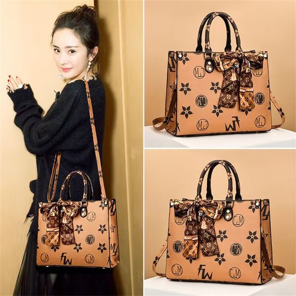 denim embroidery printed shopping bag designer shoulder bag women handbag totes cross body bag tote large capacity purse 2023
denim embroidery printed shopping bag designer shoulder bag women handbag totes cross body bag tote large capacity purse 2023