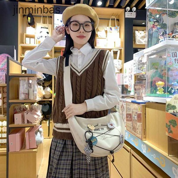 2023 design bag stores 70% wholesale and retail autumn winter new american dumpling girl fashion sports style one shoulder student crossbody
2023 design bag stores 70% wholesale and retail autumn winter new american dumpling girl fashion sports style one shoulder student crossbody