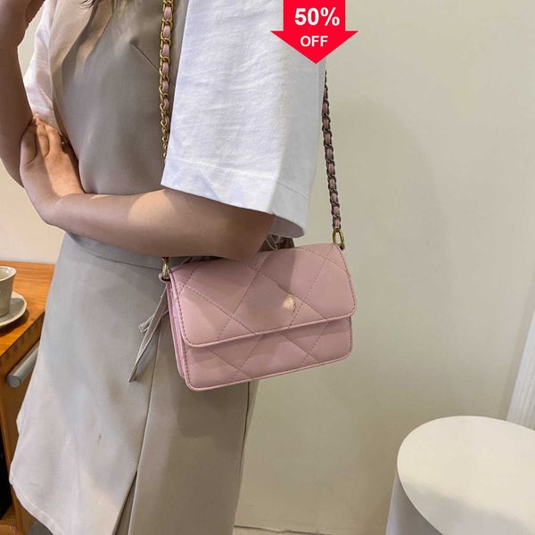fashion designer bags women's 2022 new versatile simple wtern com-muter one shoulder crossbody rhombic chain small square
fashion designer bags women's 2022 new versatile simple wtern com-muter one shoulder crossbody rhombic chain small square