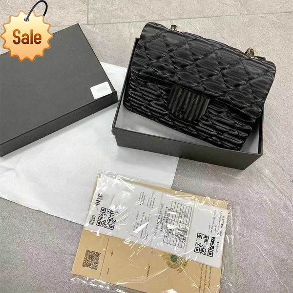 brand designer shoulder bags 2023 new fashion diamond-shaped pattern everything cross-body bag portable envelope package gift box packaging
brand designer shoulder bags 2023 new fashion diamond-shaped pattern everything cross-body bag portable envelope package gift box packaging