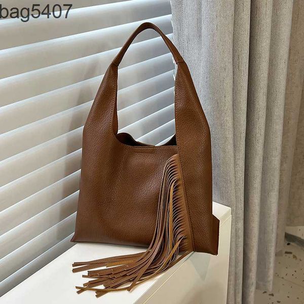 2023 design bag stores 70% wholesale and retail american tassel armpit for women winter new style wtern-style hand bucket shoulder
2023 design bag stores 70% wholesale and retail american tassel armpit for women winter new style wtern-style hand bucket shoulder