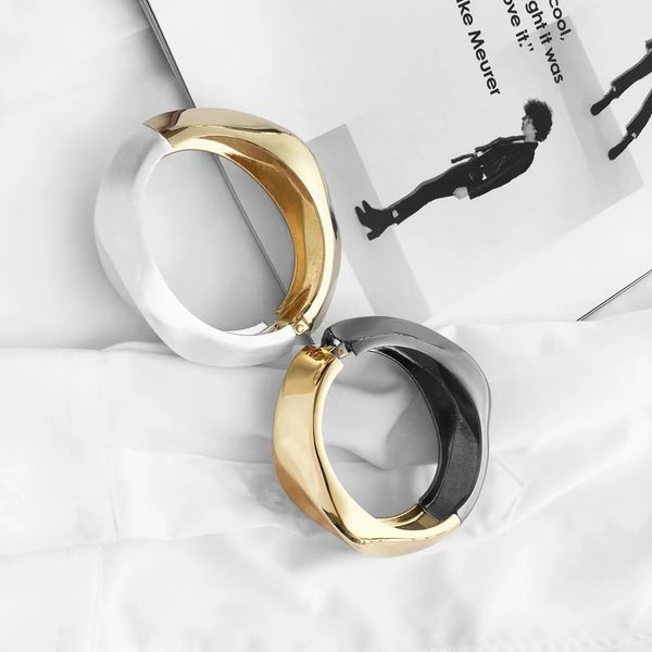 charm bangle bracelets designer design bangle stainless steel gold buckle bracelet fashion jewelry men and women zinc alloy spring ring crea, Black
charm bangle bracelets designer design bangle stainless steel gold buckle bracelet fashion jewelry men and women zinc alloy spring ring crea, Black