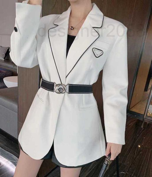 women's trench coats designer women dress long skirt belt fit skirts for spring summer outwear casual style with budge letter lady slim, Tan;black
women's trench coats designer women dress long skirt belt fit skirts for spring summer outwear casual style with budge letter lady slim, Tan;black