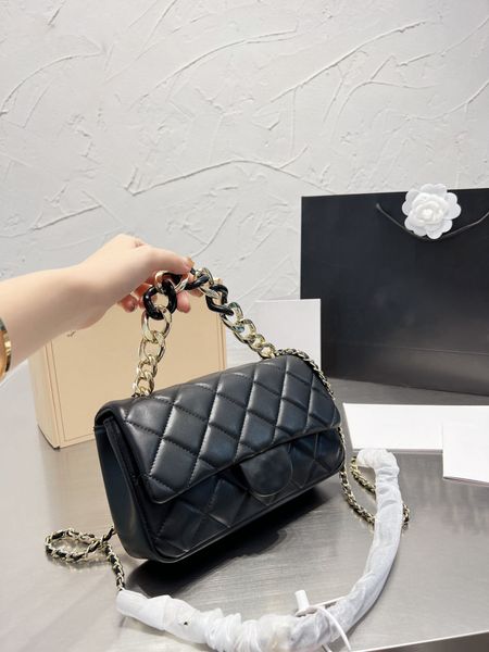 classic designer shoulder bag chain luxury brand bags women handbag crossbody bag cf fashion autumn winter flip purse 5a quality
classic designer shoulder bag chain luxury brand bags women handbag crossbody bag cf fashion autumn winter flip purse 5a quality