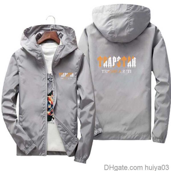 new brand trapstar streetwear men jacket fashion sportswear casual sports dryer casual jacket print windbreaker neckline print huiya03, Black;brown
new brand trapstar streetwear men jacket fashion sportswear casual sports dryer casual jacket print windbreaker neckline print huiya03, Black;brown