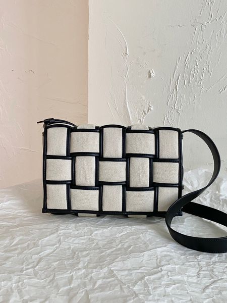 ladies handbag luxury designer handbags classic shoulder bags totes leather purses high capacity shape rhombic grid diagonal stripes origina
ladies handbag luxury designer handbags classic shoulder bags totes leather purses high capacity shape rhombic grid diagonal stripes origina