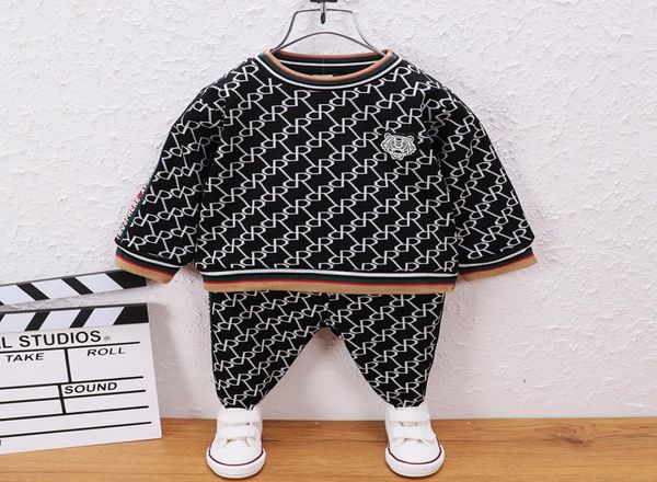 fashion kids clothes boy sets cotton sweatershirtpants 2pc children spring autumn girls clothing sport outfits4074576, White 
fashion kids clothes boy sets cotton sweatershirtpants 2pc children spring autumn girls clothing sport outfits4074576, White