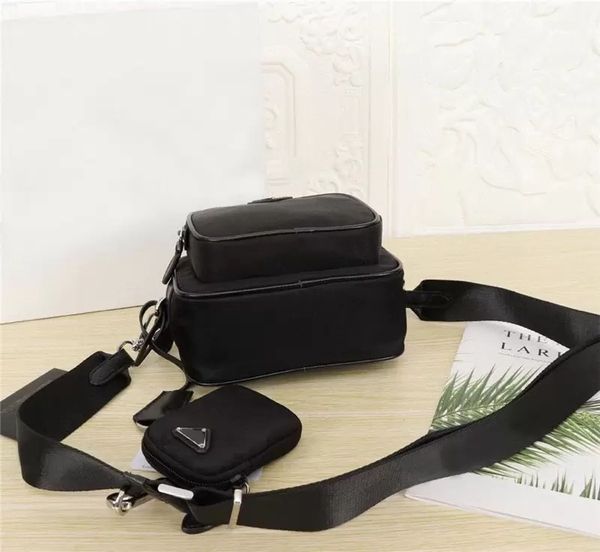 worldwide classic luxury fashion bag 1bh017 rucksack men and women shoulder bag handbag, Black;red
worldwide classic luxury fashion bag 1bh017 rucksack men and women shoulder bag handbag, Black;red