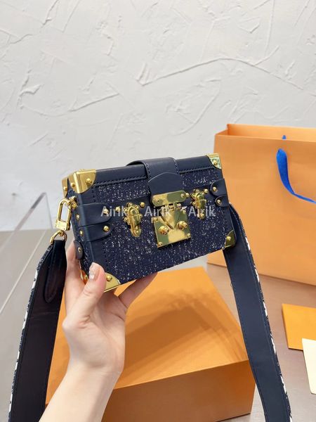fashion new genuine leather women luxurys designers bags lady handbags messenger crossbody chain shoulder bag totes wallet
fashion new genuine leather women luxurys designers bags lady handbags messenger crossbody chain shoulder bag totes wallet
