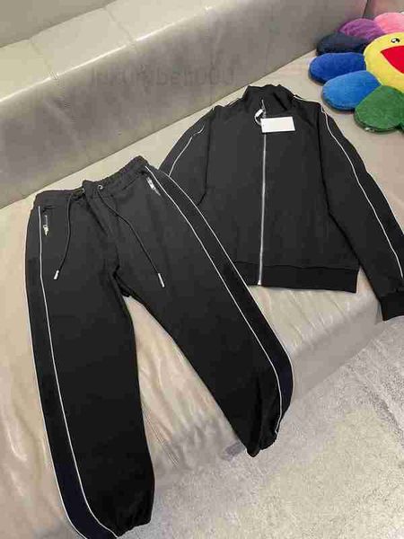 men's tracksuits designer autumn and winter new brand tracksuit highquality comfortable cotton leisure tracksuits stripe embroidery des, Gray
men's tracksuits designer autumn and winter new brand tracksuit highquality comfortable cotton leisure tracksuits stripe embroidery des, Gray
