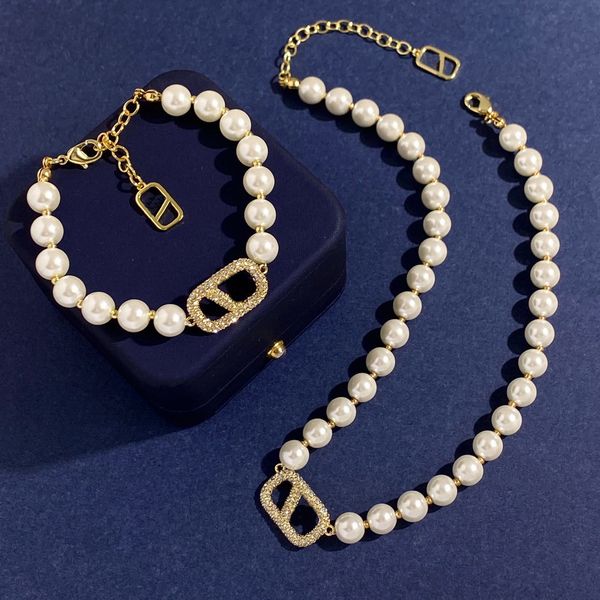 classic cultivated women necklace pearl diamond in v letter pendant bracelet earring lady jewelry sets wedding birthday party gifts vlts3 --, Black
classic cultivated women necklace pearl diamond in v letter pendant bracelet earring lady jewelry sets wedding birthday party gifts vlts3 --, Black