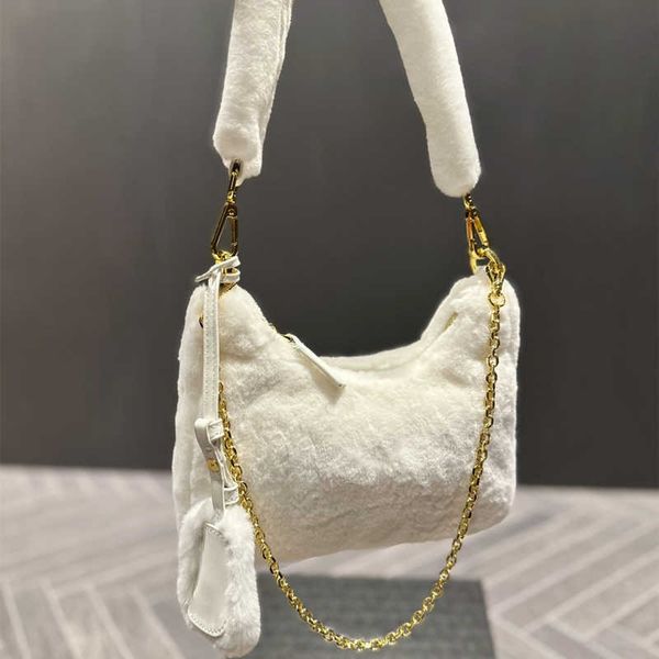 wholesale unique custom designer bags famous brands luxury plush handbags for women
wholesale unique custom designer bags famous brands luxury plush handbags for women
