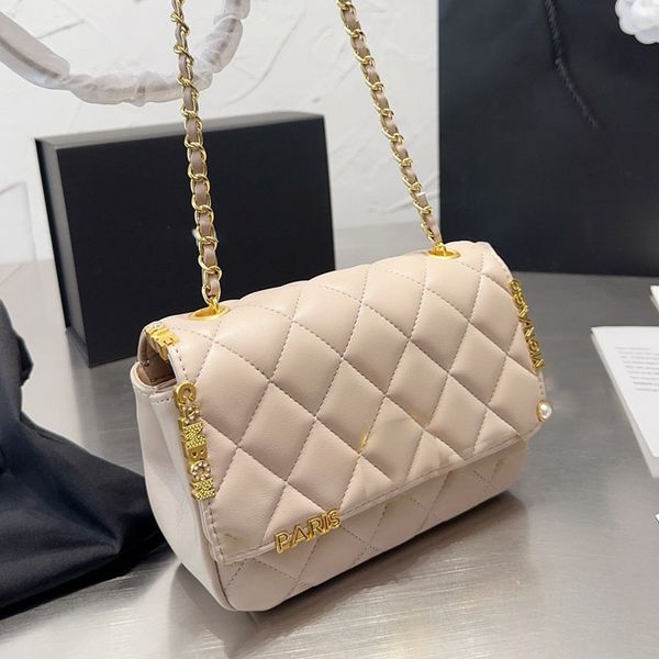 metal badge luxury women mini designer crossbody bag versatile classic flap shoulder bag matelasse leather quilted retro handbag multi poche
metal badge luxury women mini designer crossbody bag versatile classic flap shoulder bag matelasse leather quilted retro handbag multi poche
