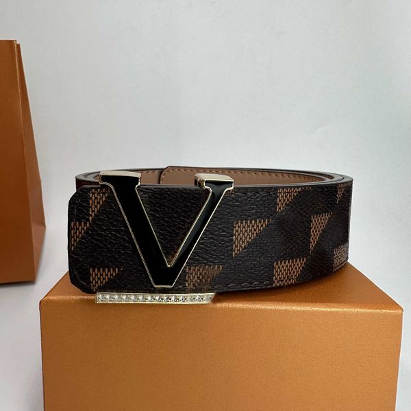 men designer belt classic fashion luxury letter smooth buckle women leather belts width 4cm high-quality checker pattern old flower 10 optio, Black;brown
men designer belt classic fashion luxury letter smooth buckle women leather belts width 4cm high-quality checker pattern old flower 10 optio, Black;brown