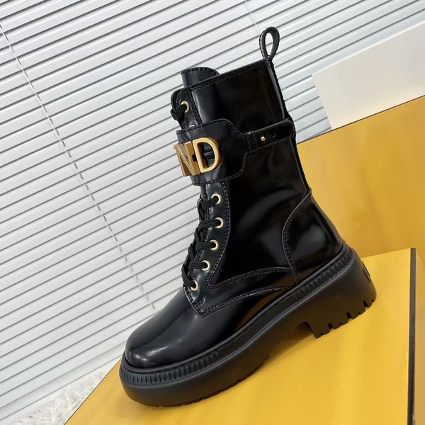 2022 new graphy martin boots black open brim beaded leather fabric with gold metal accessories eyelets zipper fashionable avant-garde 35-42
2022 new graphy martin boots black open brim beaded leather fabric with gold metal accessories eyelets zipper fashionable avant-garde 35-42