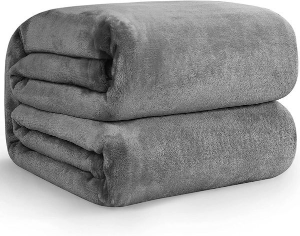 fleece blanket twin size grey soft cozy blanket fuzzy flannel lightweight for bed sofa couch travel camping
fleece blanket twin size grey soft cozy blanket fuzzy flannel lightweight for bed sofa couch travel camping