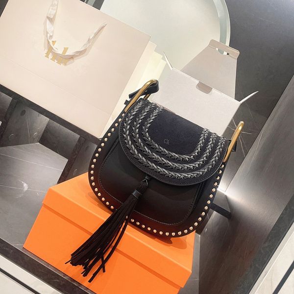 vintage women's mens hudson tassel woody bag luxury designer retro saddles travel cowboy real leather tote detachable shoulder strap cr
vintage women's mens hudson tassel woody bag luxury designer retro saddles travel cowboy real leather tote detachable shoulder strap cr