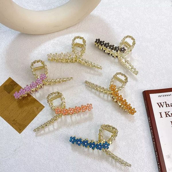 korean fashion 11.1cm large metal alloy barrettes rhinestones flower hair clip claw for women girls headbands, Golden;silver
korean fashion 11.1cm large metal alloy barrettes rhinestones flower hair clip claw for women girls headbands, Golden;silver