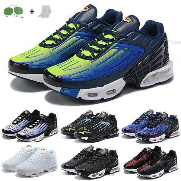 2022 designer men tn plus running shoes se ultra triple white black purple hyper blue tnplus lady designer women retroes classic sports
2022 designer men tn plus running shoes se ultra triple white black purple hyper blue tnplus lady designer women retroes classic sports