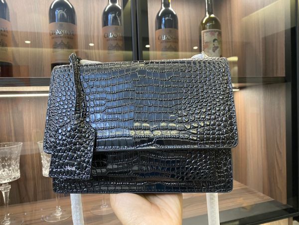 designer flap bag luxury designer handbags sunset original leather crocodile skin women shoulder bags fashion medium crossbody bags
designer flap bag luxury designer handbags sunset original leather crocodile skin women shoulder bags fashion medium crossbody bags