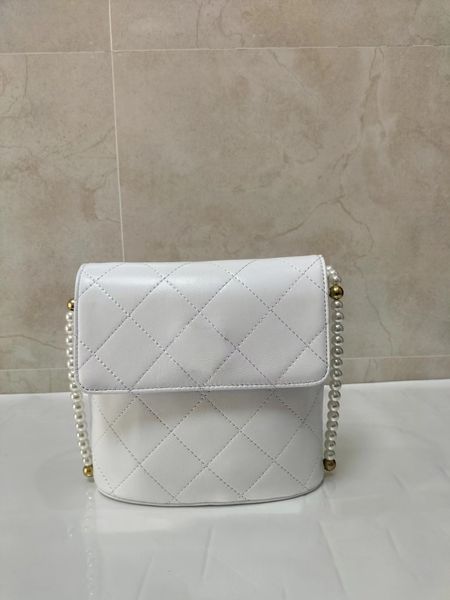 pearl chain bags leather classic ringer brand luxury bag designer tote women handbag metal locking fashion shoulder bag large capacity
pearl chain bags leather classic ringer brand luxury bag designer tote women handbag metal locking fashion shoulder bag large capacity