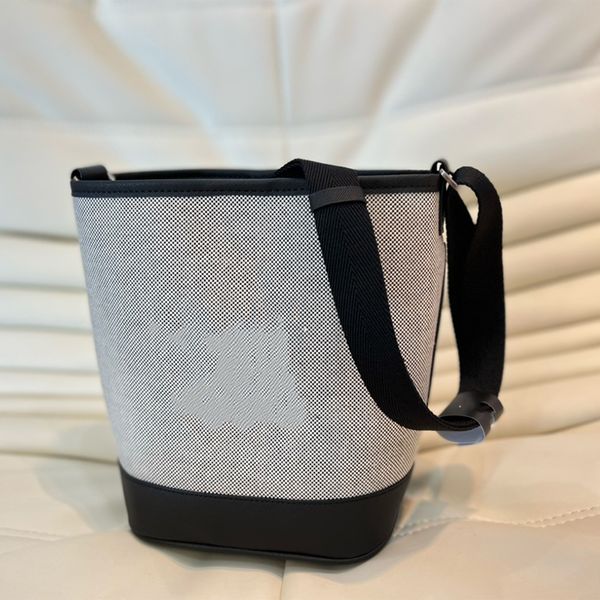 luxury the tote bag designer bags wallet fashion handbag purse crossbody bags shopping pvc embroider totes lady shoulder cute purses daily p
luxury the tote bag designer bags wallet fashion handbag purse crossbody bags shopping pvc embroider totes lady shoulder cute purses daily p