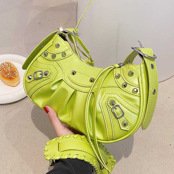 2022 luxury brand ladies shoulder cross-body bag with card pack fluorescent green rivet design axillary bags bolsa for women
2022 luxury brand ladies shoulder cross-body bag with card pack fluorescent green rivet design axillary bags bolsa for women