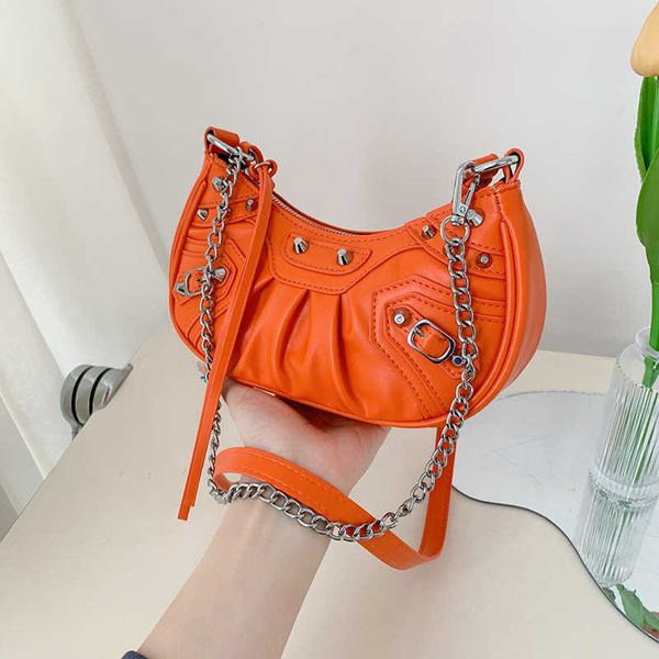 new arrival fashion famous brand designer rivet purse shoulder bag 2023 fall trendy ladies bag women
new arrival fashion famous brand designer rivet purse shoulder bag 2023 fall trendy ladies bag women
