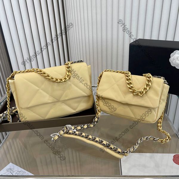 luxury 19 flap metal handle tote bag 8 color ultra-supple real leather crossbody shoulder pouches designer handbags gold hardware sacoche mu
luxury 19 flap metal handle tote bag 8 color ultra-supple real leather crossbody shoulder pouches designer handbags gold hardware sacoche mu