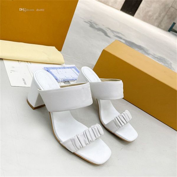 luxury designer woman heels sandals louiseity leather women slide sandal platform slipper chunky heel height shoes embossed flip flops viuto, Black
luxury designer woman heels sandals louiseity leather women slide sandal platform slipper chunky heel height shoes embossed flip flops viuto, Black