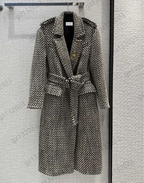 womens wool blends coat plaid shoulder buckle lapel medium length style wool coats belt waist folding slim outerwear fashion commuting style, Black
womens wool blends coat plaid shoulder buckle lapel medium length style wool coats belt waist folding slim outerwear fashion commuting style, Black