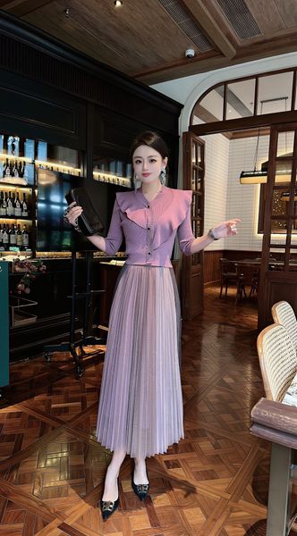 two piece dress european and american fashionable new style gentle irregular ruffle v-neck with two-piece mesh skirt women's clothing, White
two piece dress european and american fashionable new style gentle irregular ruffle v-neck with two-piece mesh skirt women's clothing, White