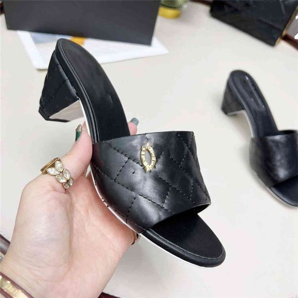 summer popular women sandals channel luxury brand business dress wedding party leather high heels casual flat slippers 03-03, Black
summer popular women sandals channel luxury brand business dress wedding party leather high heels casual flat slippers 03-03, Black