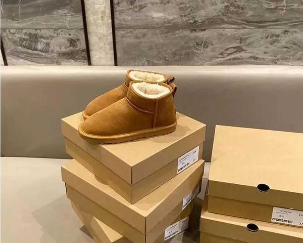 2023 selling aus classic boots mini snow boot ankle bootss usa gs 585401 women 's kids booties slippers warm us3-14, Black
2023 selling aus classic boots mini snow boot ankle bootss usa gs 585401 women 's kids booties slippers warm us3-14, Black
