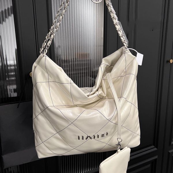 23c ccity ladies 22bag large capacity shopping bags oil wax leather two-tone quilted purse gold/silver metal hardware with coin badge cahrm
23c ccity ladies 22bag large capacity shopping bags oil wax leather two-tone quilted purse gold/silver metal hardware with coin badge cahrm