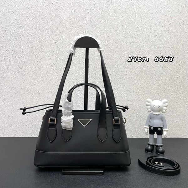 5a designer handbag the tote bag ladies shoulder bags leather crossbody large capacity fashion luxury vintage new 2022
5a designer handbag the tote bag ladies shoulder bags leather crossbody large capacity fashion luxury vintage new 2022