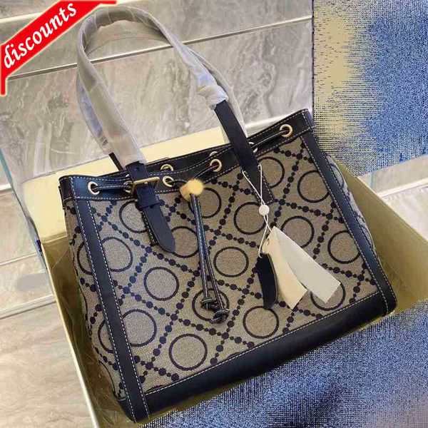 designer luxury women bags torys handbag tb fashion bucket bag inclined shoulder versatile multicolour purses burchs totes large capacity sa
designer luxury women bags torys handbag tb fashion bucket bag inclined shoulder versatile multicolour purses burchs totes large capacity sa